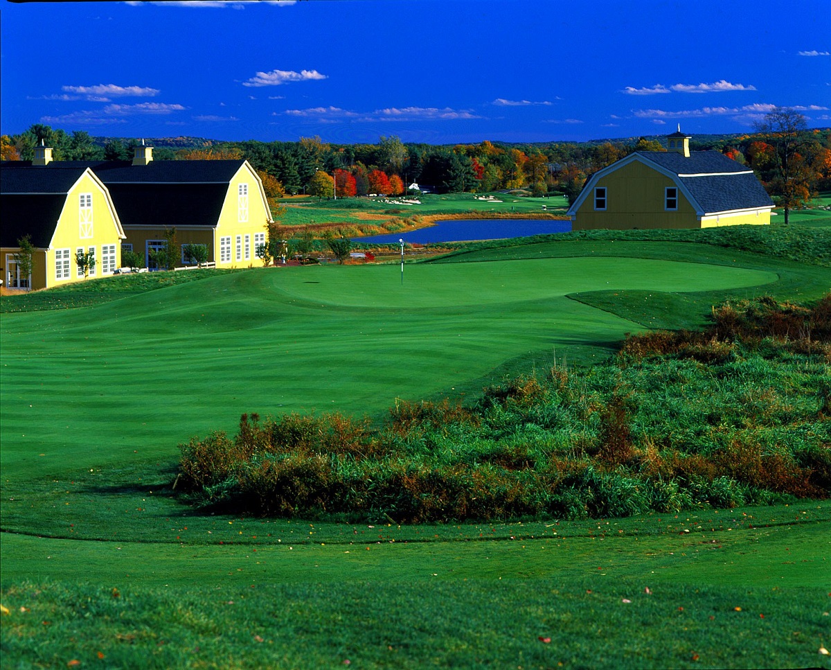 Fall in love with New England | Best Golf Courses in Massachusetts | USA